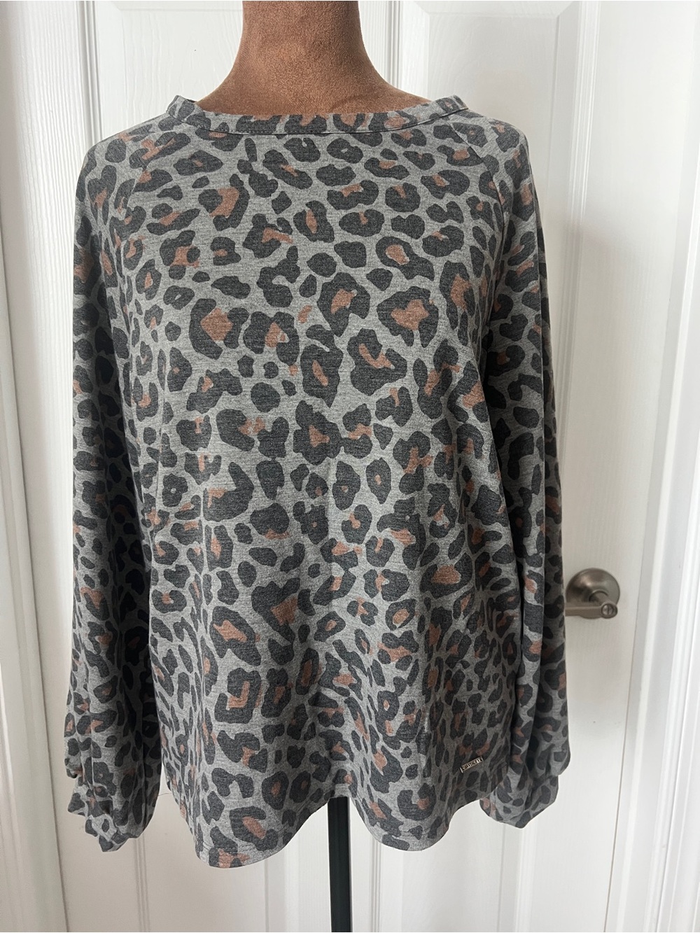 Anne Klein Gray Leopard-Print Crewneck Sweater with Brown Accents